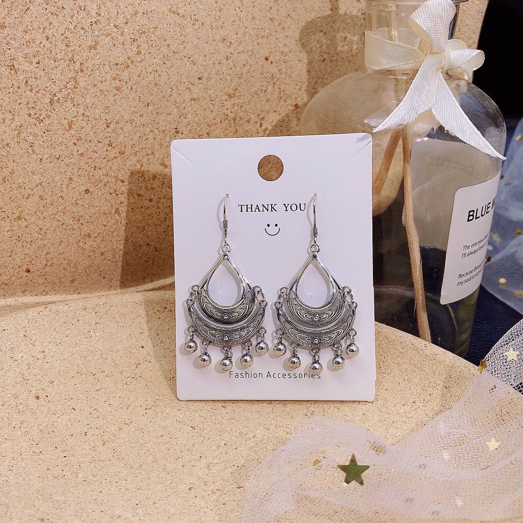 Sterling Silver Dangles | Vintage Silver Drops
Boho Silver Earrings | Teardrop Dangle Jewelry
Vintage Silver Earrings | Elegant Drop Style
Classic Silver Dangles | Women's Boho Jewelry
Ethnic Silver Drops | Timeless Statement Earrings
