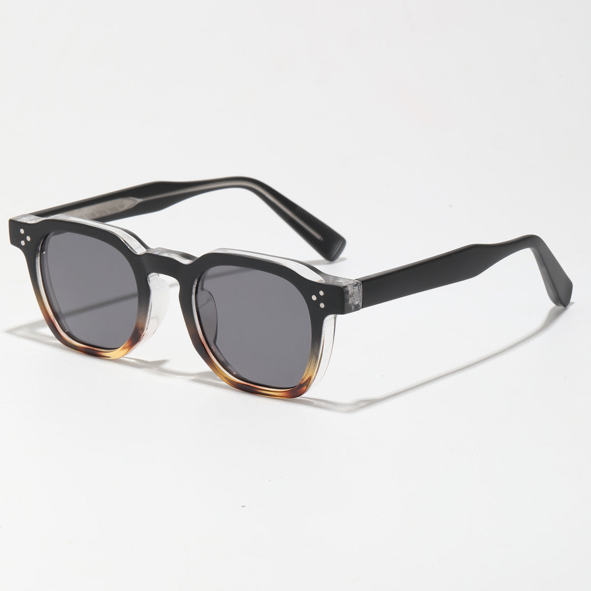 NeoRetro Eyewear / NovaLens
NeoRetro Eyewear / RetroVibe
NeoRetro Eyewear / LuxeShade
NeoRetro Eyewear / UrbanVision
NeoRetro Eyewear / ClassicAura