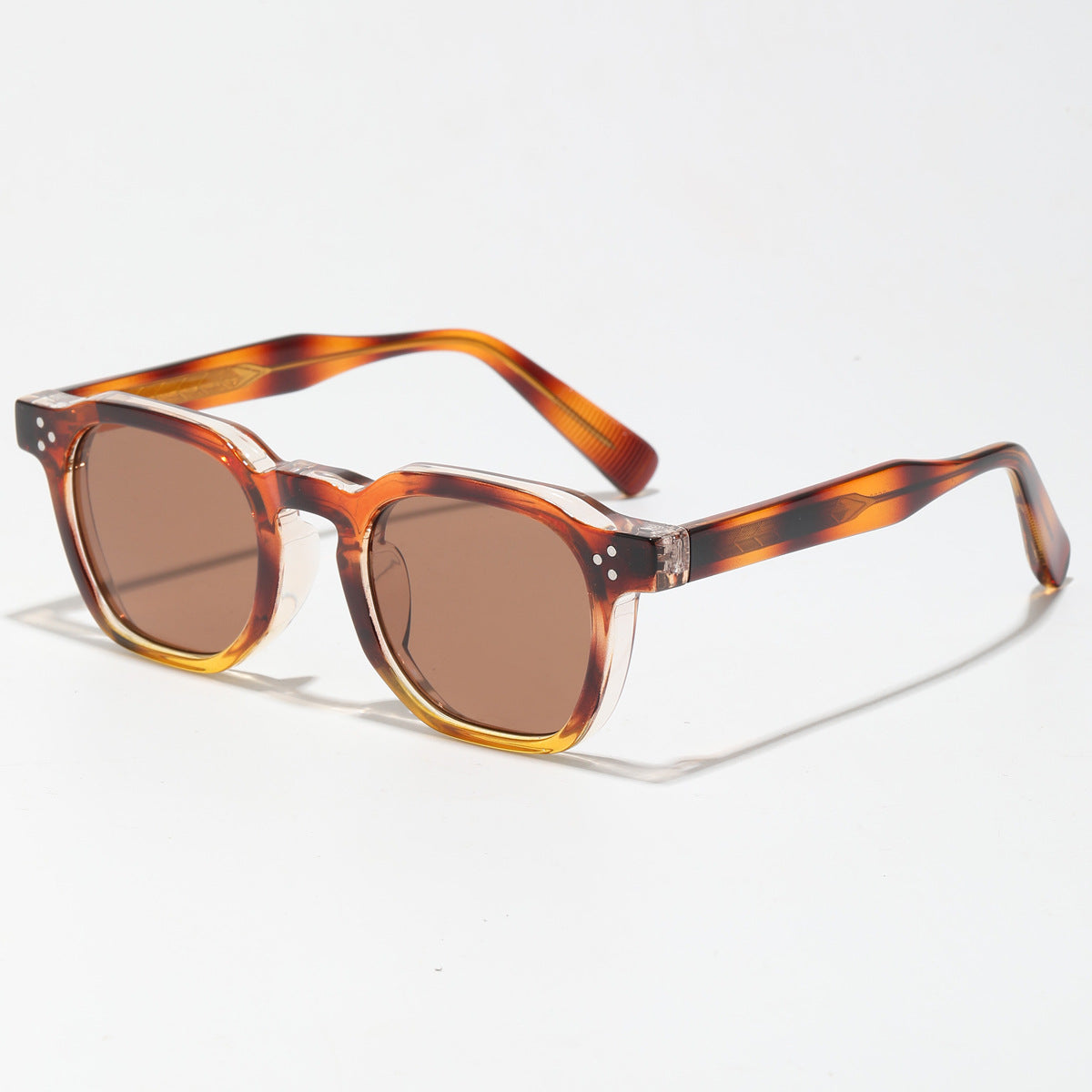 NeoRetro Eyewear / NovaLens
NeoRetro Eyewear / RetroVibe
NeoRetro Eyewear / LuxeShade
NeoRetro Eyewear / UrbanVision
NeoRetro Eyewear / ClassicAura